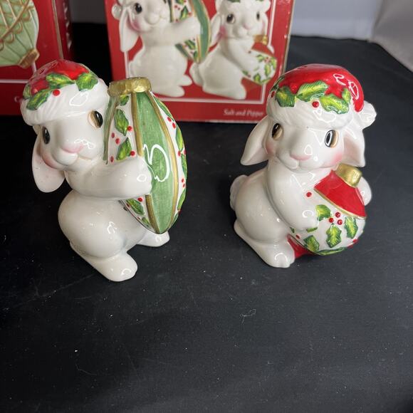 FItz and Floyd Christmas Bunny Blooms 3 Pieces Set Cookie Plate & Salt Pepper - Picture 8 of 14